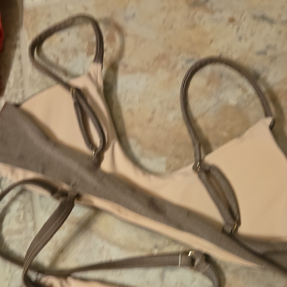 Italian Metallic Fawn S New NWT Bikini Set - Picture 6 of 6
